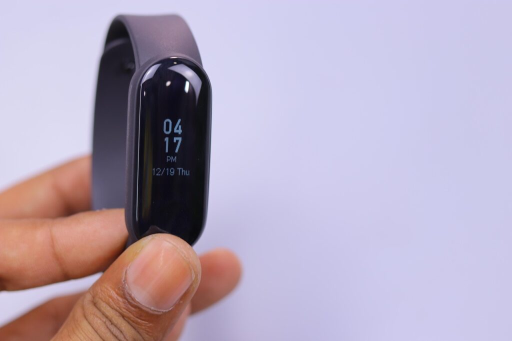5 Best Fitness Trackers. Welltechie